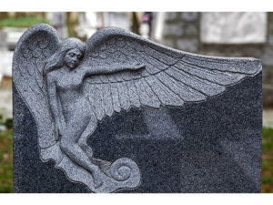 Памятник - последняя почесть ушедшему